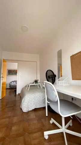 Carrer de Sagunt, Valencia, Valencian Community 46009 - Photo 5