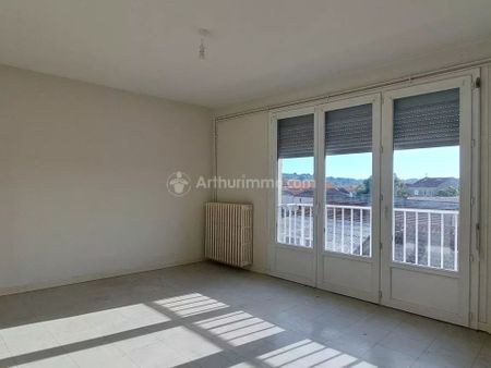 Location Appartement 2 pièces 45 m2 à Carmaux - Photo 2