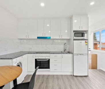 Charming One-Bedroom Granny Flat in Warrawong - All Utilities Inclu... - Photo 4