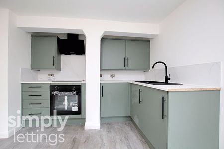 2 Bed property for rent - Photo 5