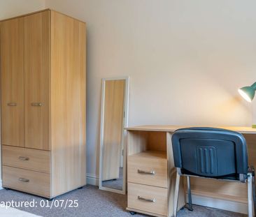 Abbotsford Road Room 1 - Photo 6