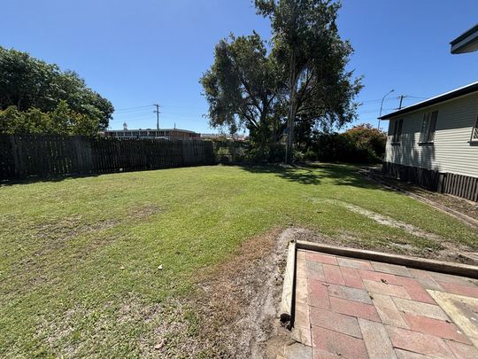 Conveniently Located! - Photo 1