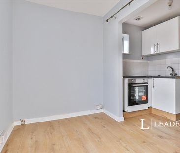 apartment to rent Ashley Road, Poole, BH14 - Photo 6