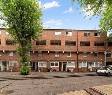 Partington Close, Archway, N19, London - Photo 2