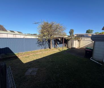Freshly Painted home - Photo 5