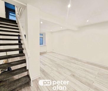 Jones Terrace, Swansea, SA1 - Photo 2