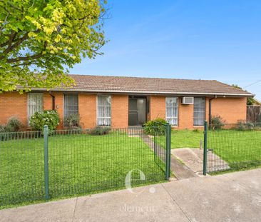 Bright, Spacious & Ready for Your Family! - Photo 5