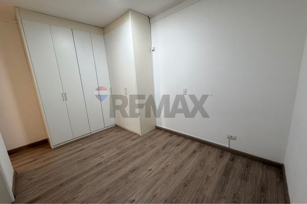 Casa assobradada para locação em excelente localização no Aruã - Photo 1