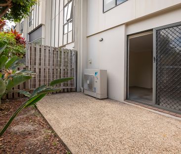 3/61 East Quay Drive, Biggera Waters QLD 4216 - House For Rent - $8... - Photo 5