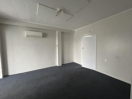 You can't beat this for convenience! - Photo 3