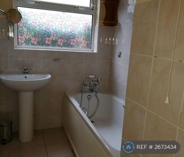 2 bedroom maisonette to rent - Photo 6