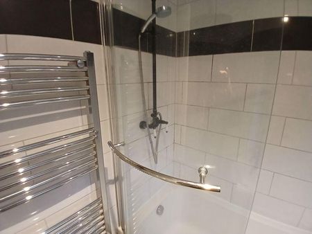 2 bedroom detached house to rent - Photo 2