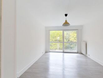 Location Appartement 3 pièces à Évry-Courcouronnes - Photo 1