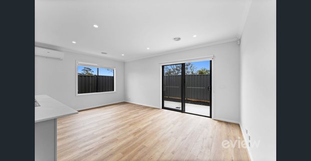 Brand new Stunning Family Home in Manor Lakes! - Photo 1