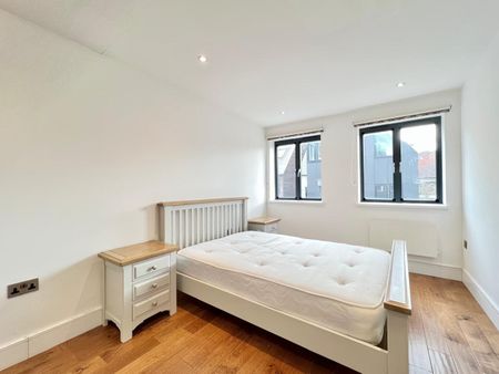 1 Bed Flat, Bermondsey Wall East, SE16 - Photo 3