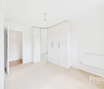 Walpole Road, Slough, Berkshire,SL1 - Photo 3