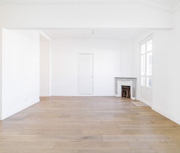 Location Appartement 2 pièces 61m² NICE 06000 - Photo 2