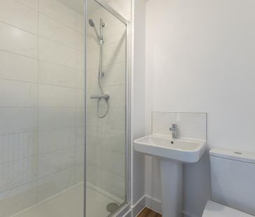 3 bedroom end of terrace house to rent - Photo 5