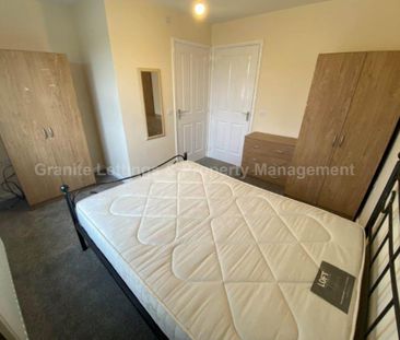 4 bedroom townhouse to rent - Photo 2