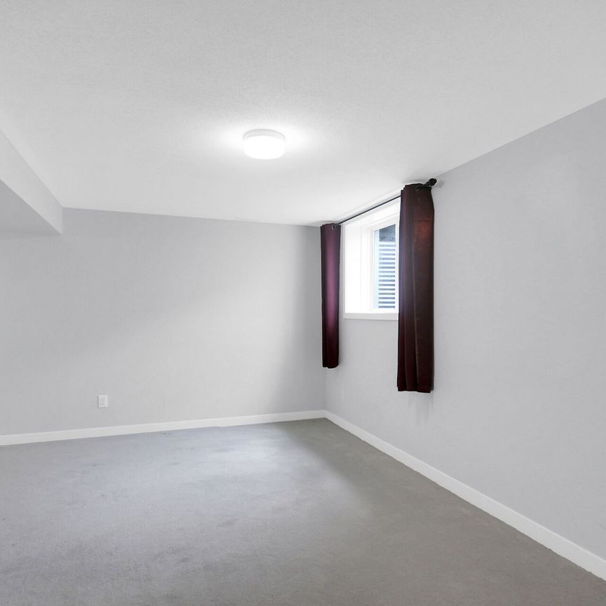 For Lease - 254 ORMISTON Crescent, Barrhaven, Ontario - Photo 1