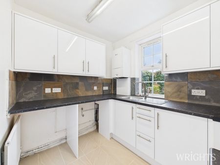 1 bedroom Flat - GUESSENS COURT, WELWYN GARDEN CITY. - Photo 4