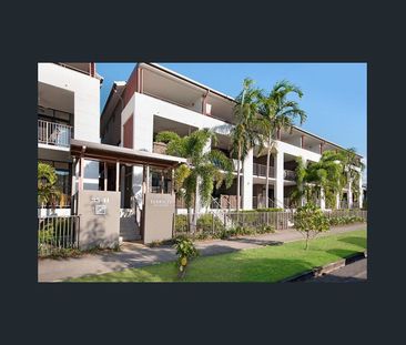 Townhouse in secure complex near CBD - Photo 5