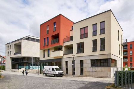 Quartier am Leinebogen: Moderne 4-Zimmer Wohnung mit Loggia - Foto 2