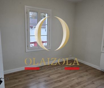 Location Appartement 2 pièces 43m² - Photo 2