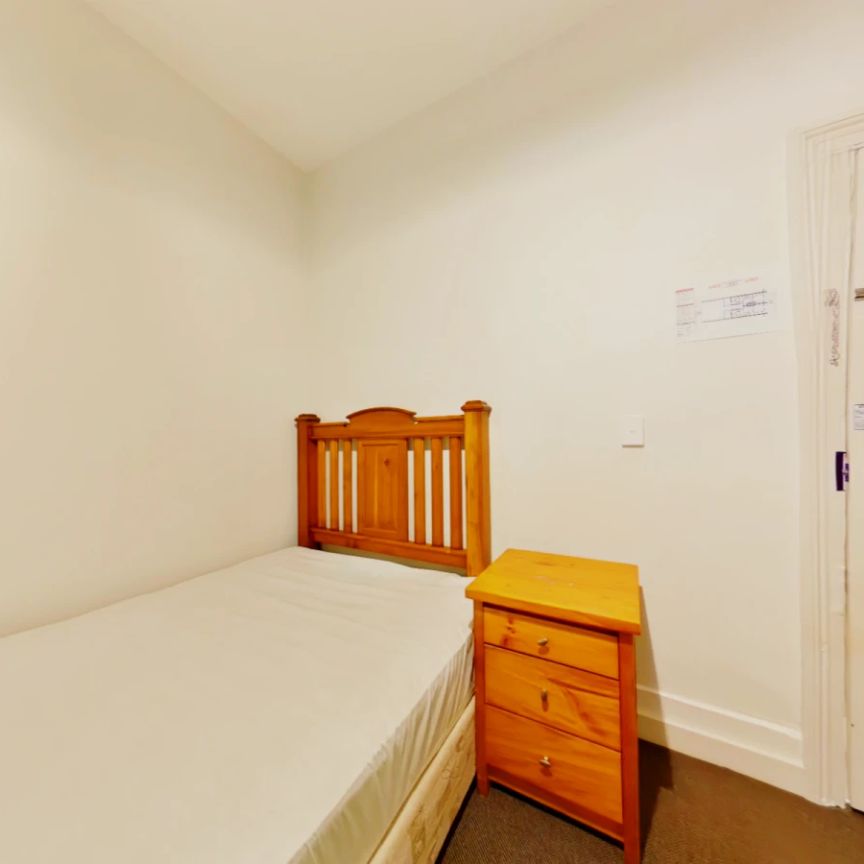 193 Harris, Sydney - Photo 1