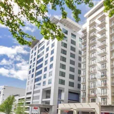 Close to uni - Photo 1