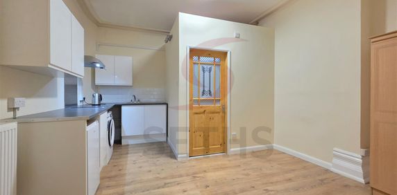 Fosse Road South, LE3, Leicester - Photo 2