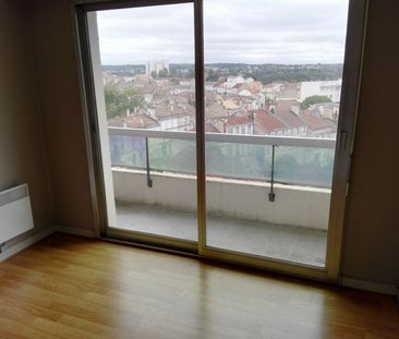 Location Appartement 2 pièces 59m² ANGOULEME 16000 - Photo 3