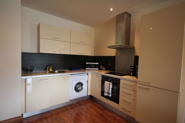 Apartment to rent in Dublin, Malahide Rd - Photo 1