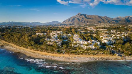 4 bedroom luxury Villa for rent in Los Flamingos, Spain - Photo 2