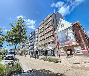 Ruim appartement met zuidgericht terras en een prachtig, uitgestrekt uitzicht. - Photo 5