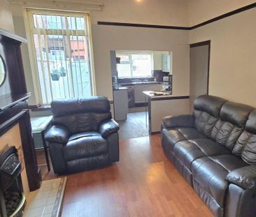 3 bedroom terraced house to rent - Photo 1