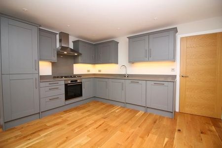 2 bedroom terraced house to rent - Photo 5