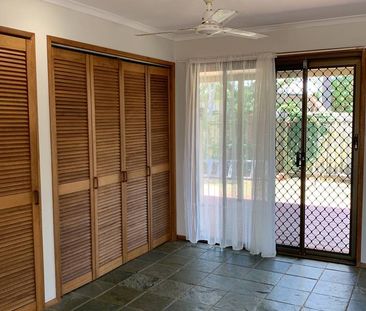 ENJOY THE EASY LIFESTYLE - Photo 3