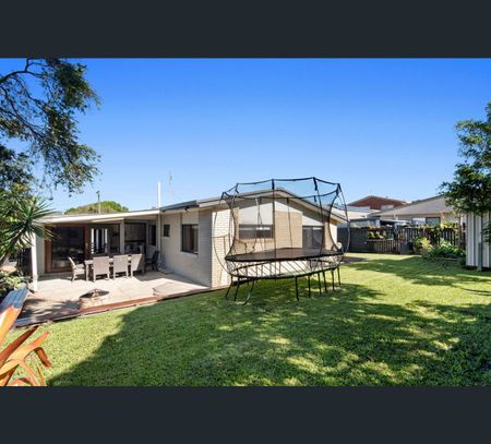 37 Careen Street, Battery Hill, Qld 4551 - Photo 4
