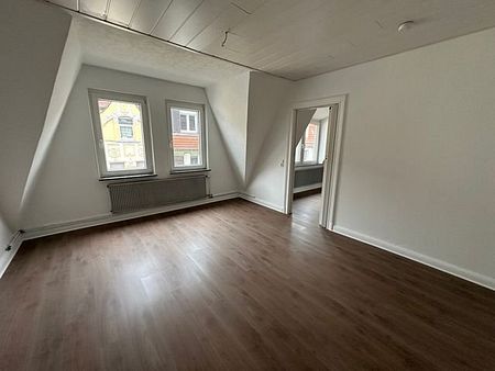 SCHADE HAUSVERWALTUNG - Renovierte 4,5-Zimmerwohnung in zentraler Lage von Lüdenscheid zu vermieten! - Photo 5