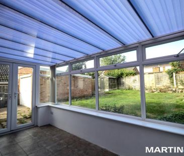 2 bedroom detached bungalow to rent - Photo 3