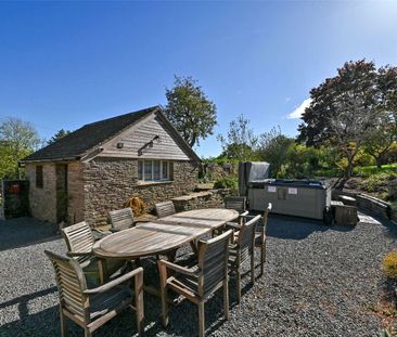 SHORT LET - 5 bedroom stone cottage on the edge of the Black Mountains - Photo 3