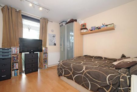 Gordon Road, Finchley Central N3 - Photo 3