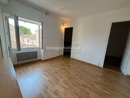 A LOUER - CARPENTRAS - MAISON DE VILLE, - Photo 3