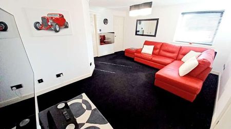 St. Andrews Terrace, Bishop Auckland, County Durham, DL14 - Photo 4