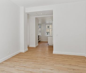 Flot nyrenoveret 3-værelses lejlighed i Louisegade - Foto 1