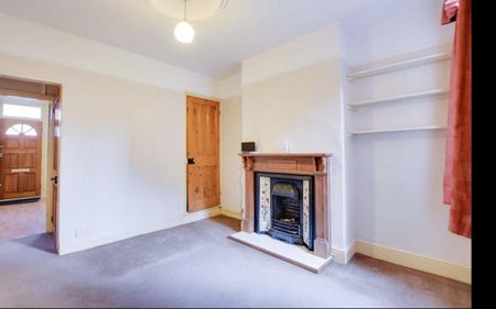 2 bedroom terraced house to rent - Photo 2