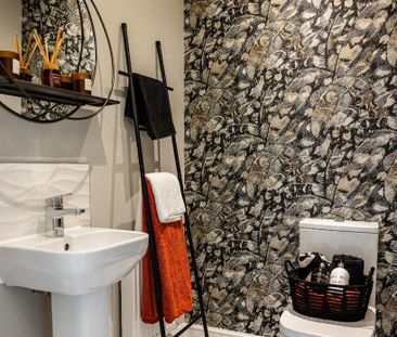 3 bedroom semi-detached house to rent - Photo 2