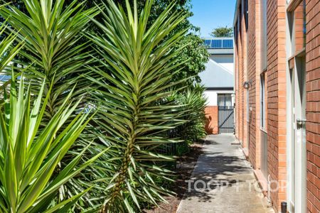 NORTH ADELAIDE UNIT - Photo 4