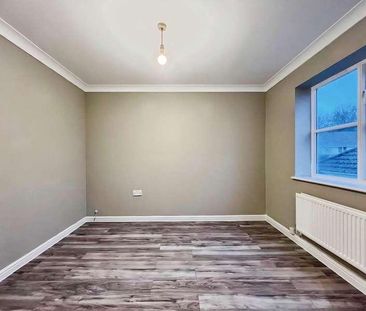 Byewaters, Watford, WD18 - Photo 6